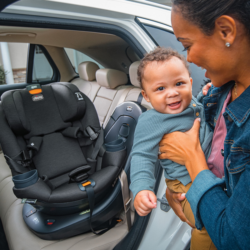 ¿Cómo elegir un carseat para viajar con tu hijo de forma segura y cómoda?