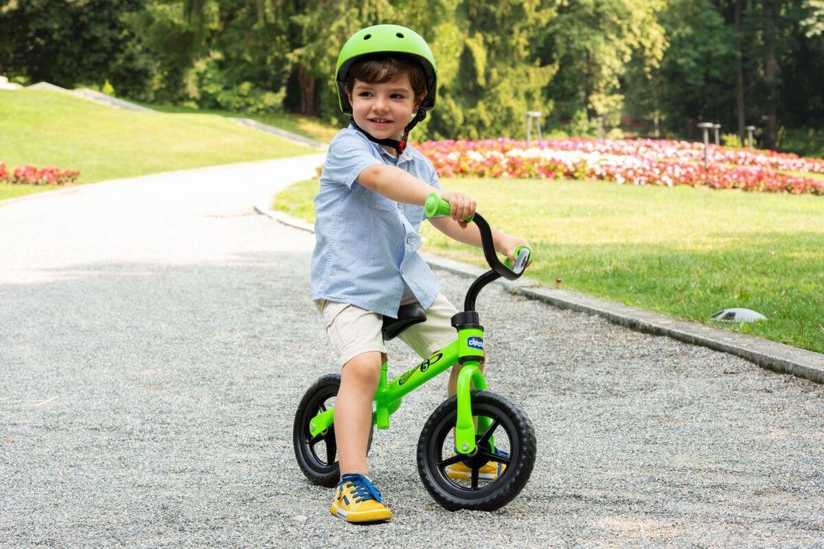 PRIMERA BICICLETA GREEN ROCKET